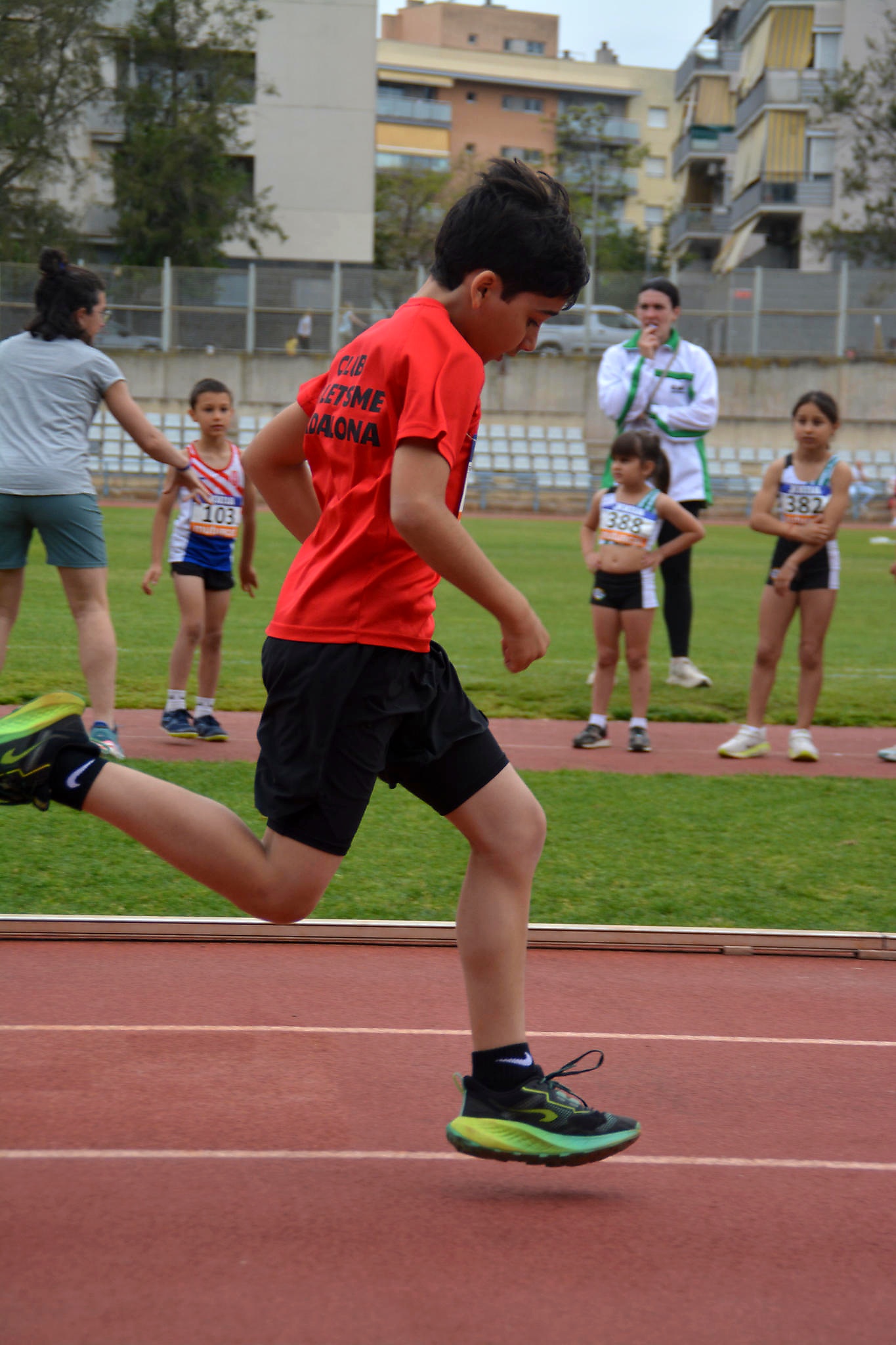 Club Atletisme Badalona - Escola